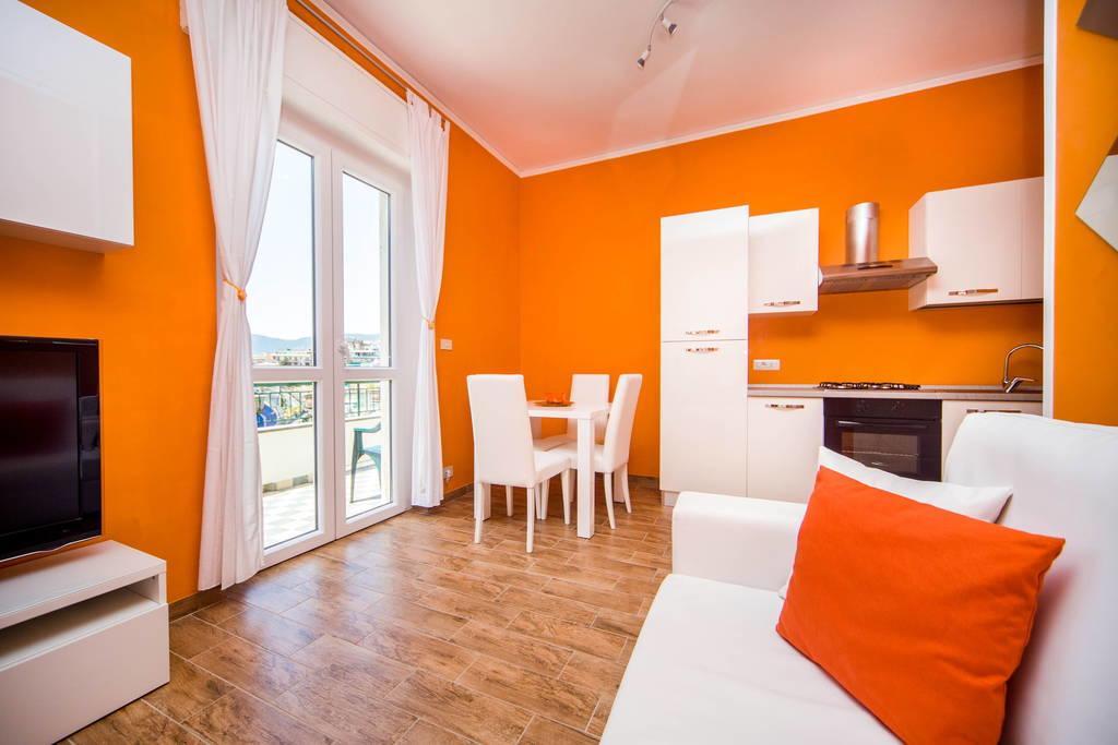 Attic Apartment راباللو الغرفة الصورة